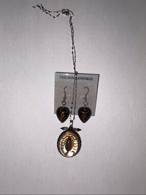 Scorpion Encapsulated Pendant Necklace and Earrings